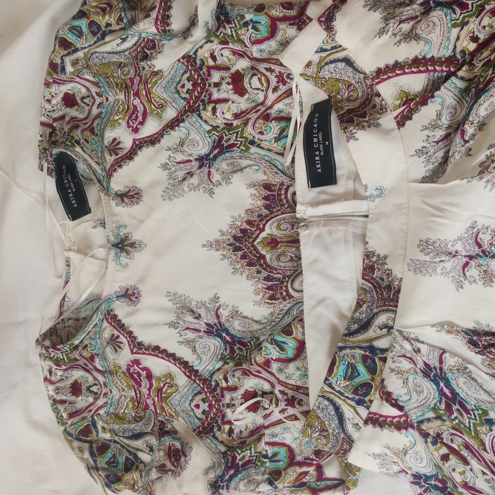 Excellent condition akira Chicago size m